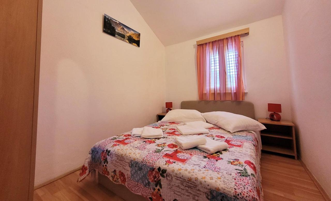 Luxury Villa Poquito Zagvozd Esterno foto
