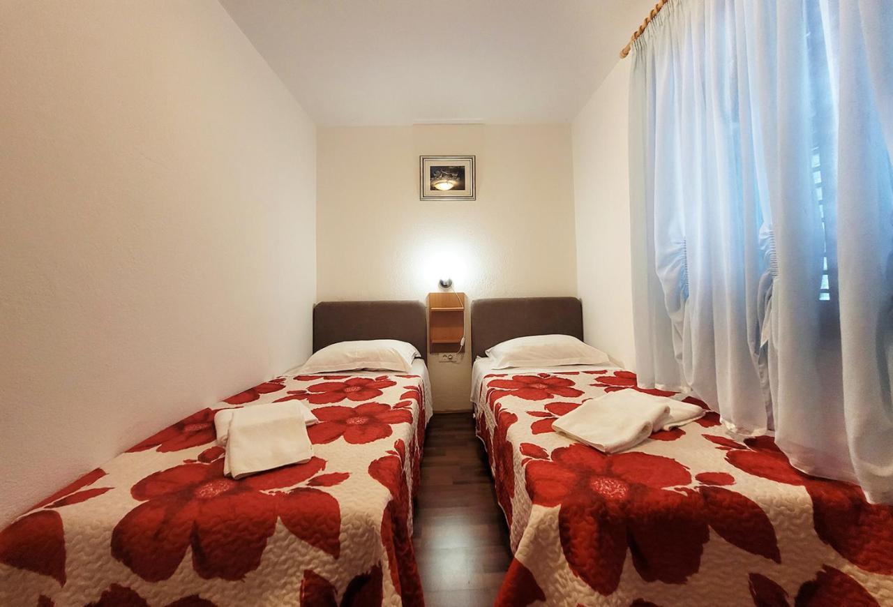 Luxury Villa Poquito Zagvozd Esterno foto