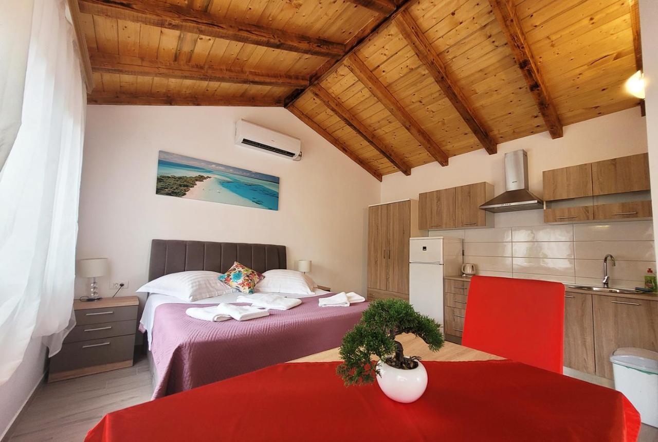 Luxury Villa Poquito Zagvozd Esterno foto