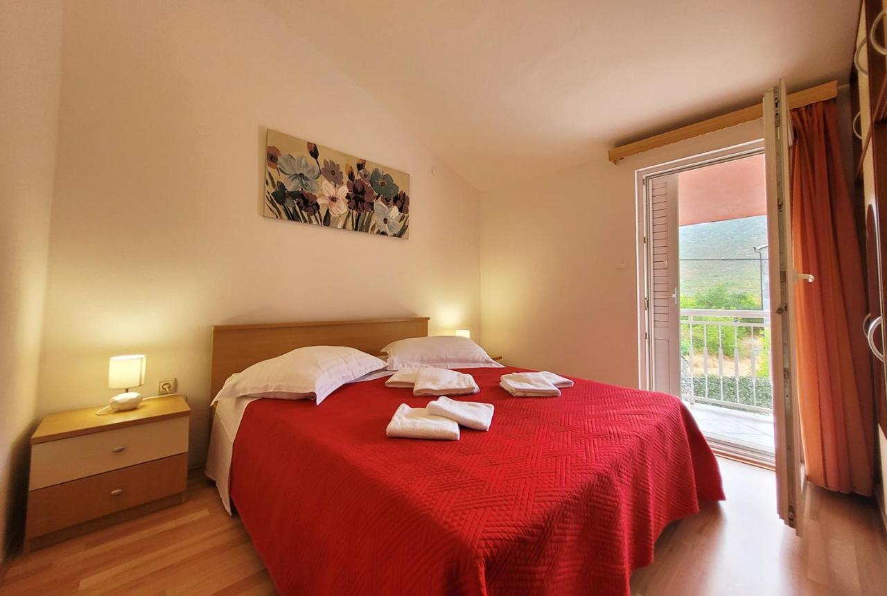 Luxury Villa Poquito Zagvozd Esterno foto